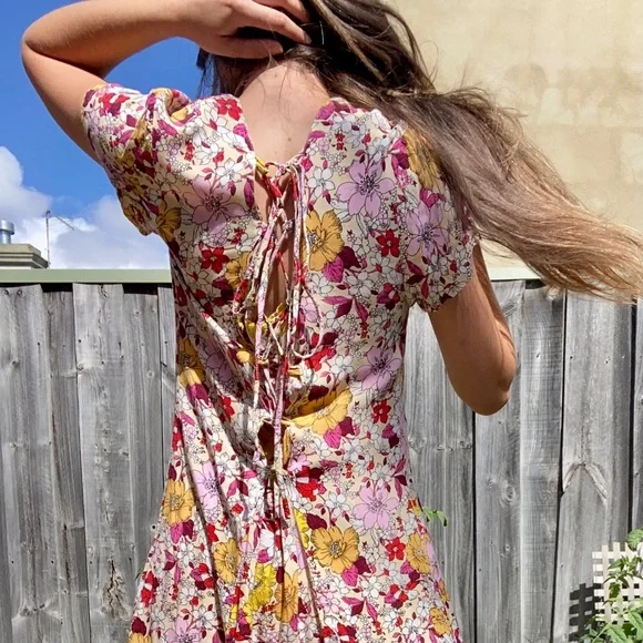 Boho Dreamy Floral Lace-up Maxi - Picture 2 of 6